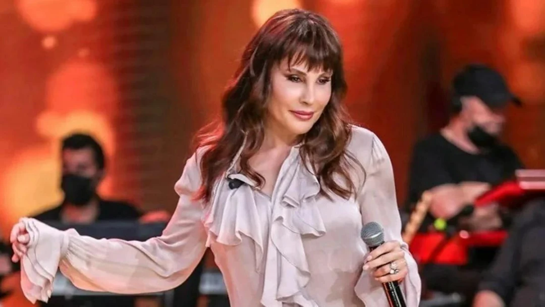Передача Nostalji Konserleri «Funda Arar»