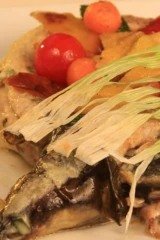 Балтийский угорь с овощами