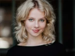 Элла Ньютон