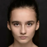 Александра Щесняк