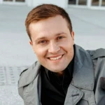 Денис Демин