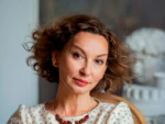 Ирина Накарякова
