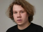 Павел Комаров
